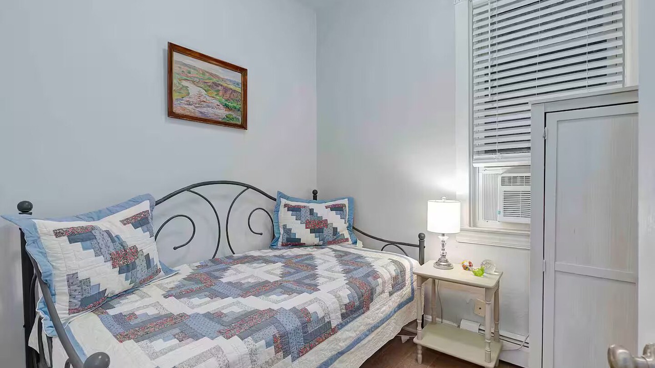 Photo of Bedroom in Wrightwood Neighbors