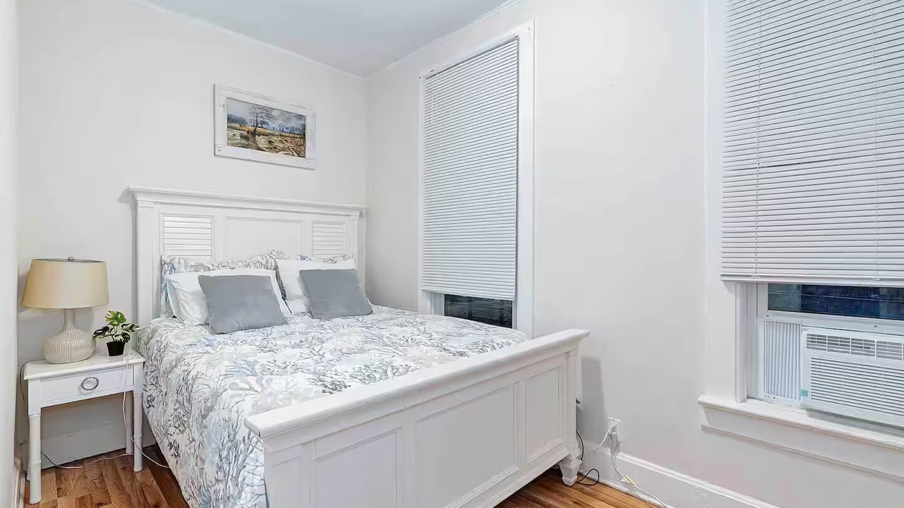 Photo of Bedroom in Wrightwood Neighbors