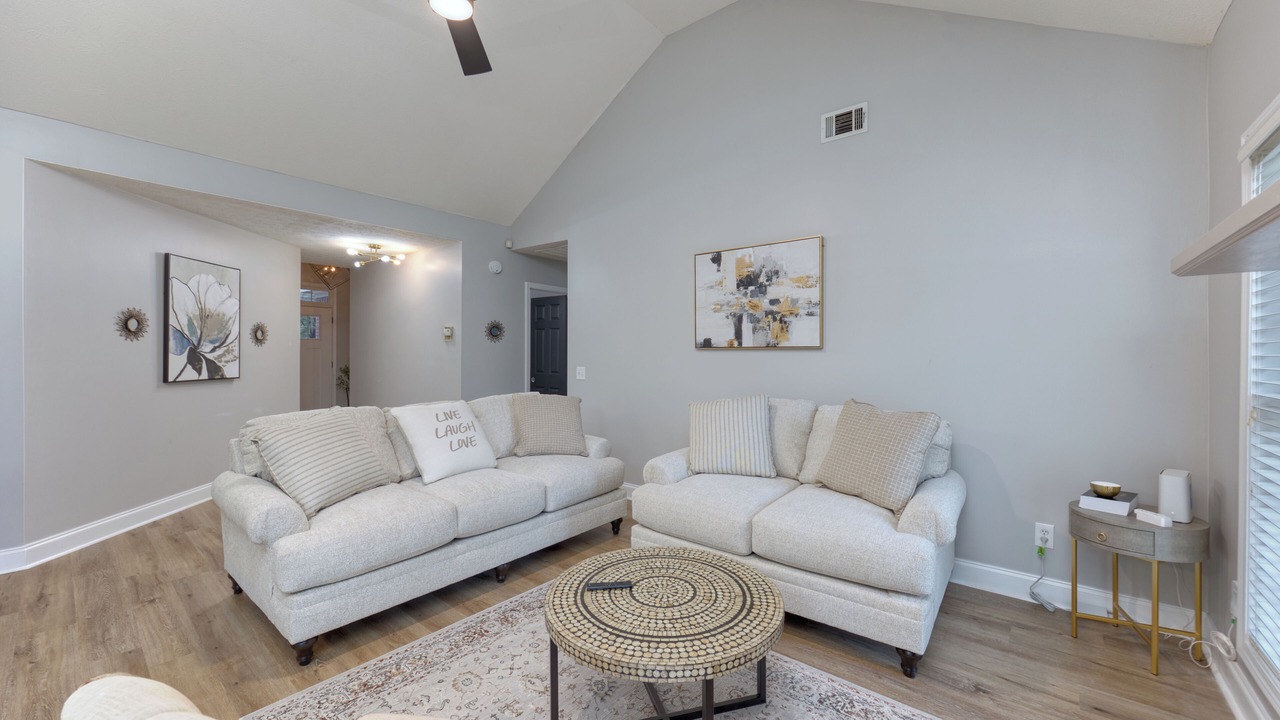 Photo of Livingroom in Columbus