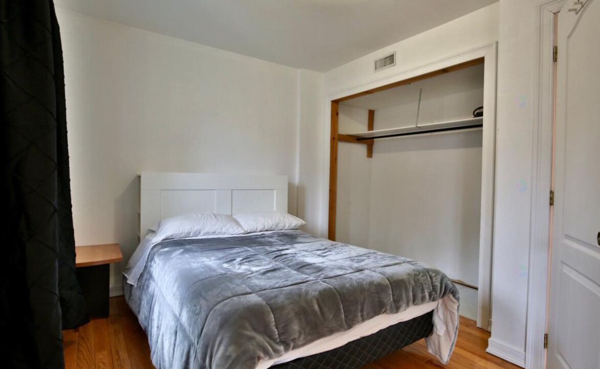 Photo of Bedroom in Sainte-Catherine-de-Hatley