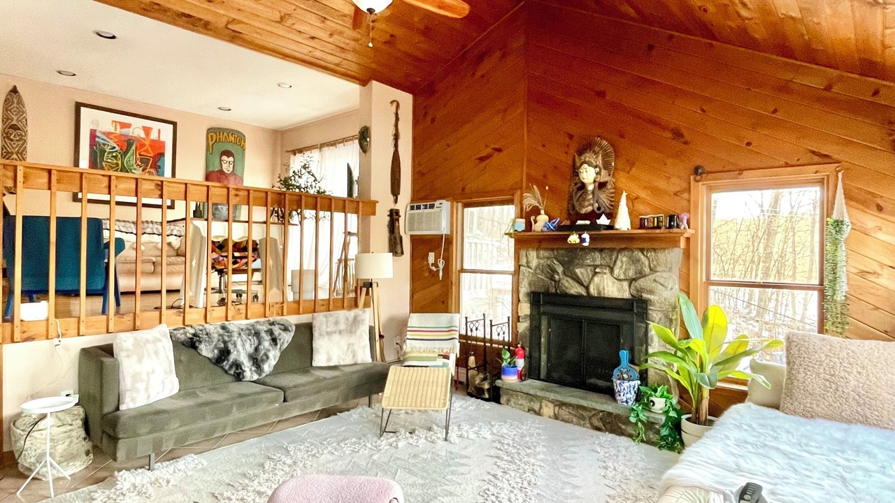 Photo of Livingroom in Carmel