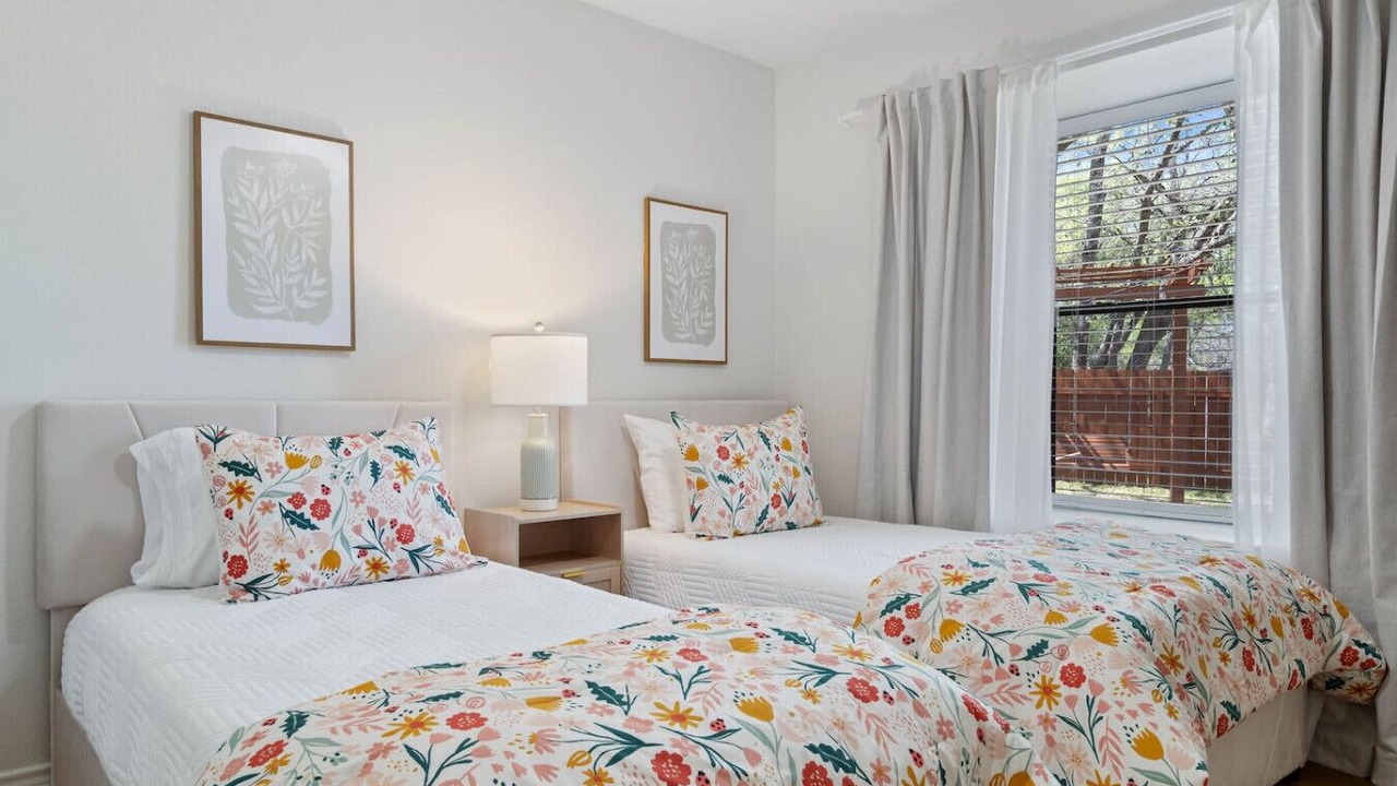 Photo of Bedroom in South Creek