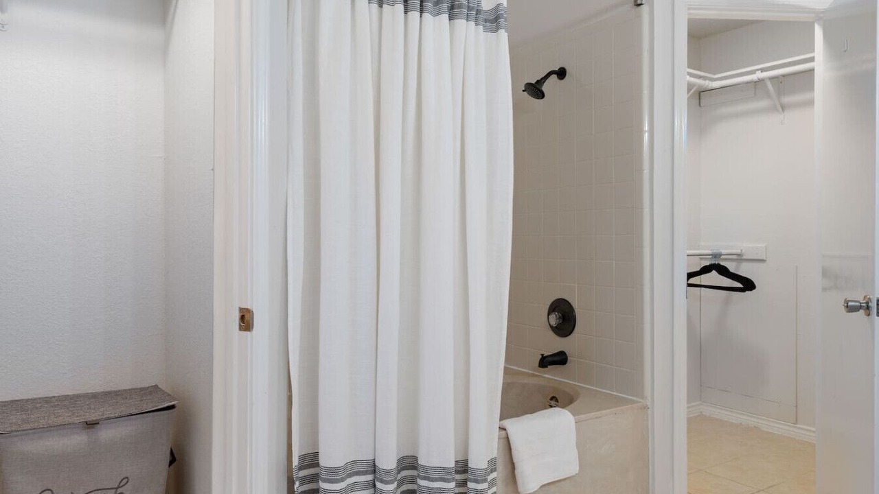 Photo of Bathroom in South Creek