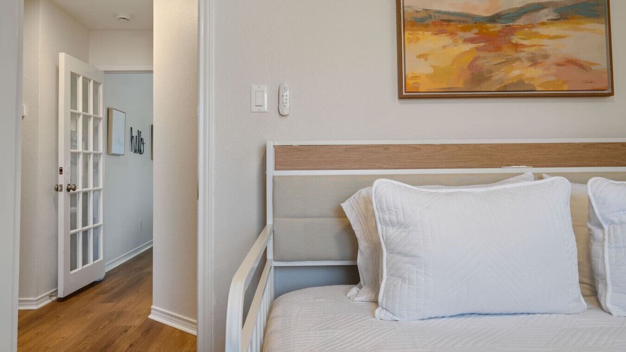 Photo of Bedroom in South Creek