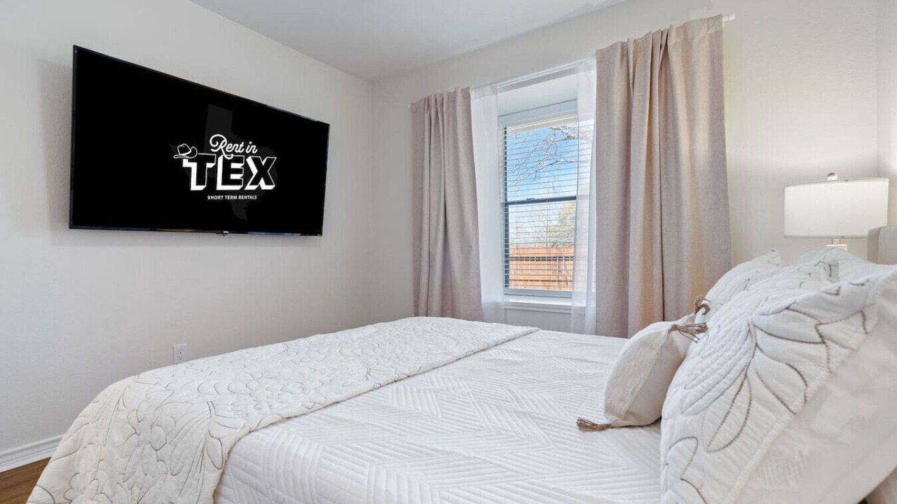 Photo of Bedroom in South Creek