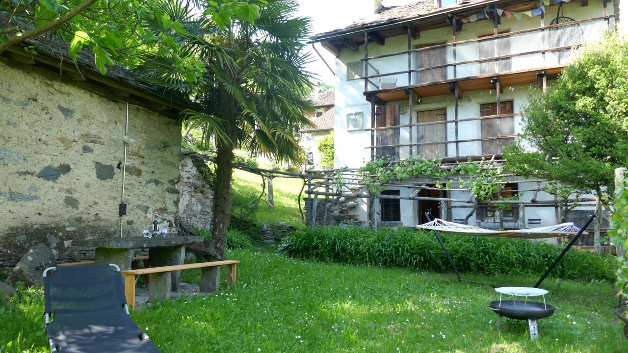 Photo of Others in Semione