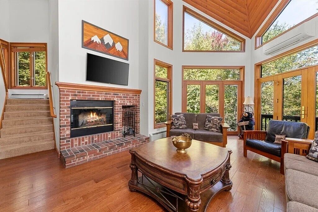 Photo of Livingroom in Carroll