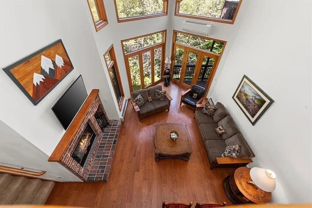 Photo of Livingroom in Carroll