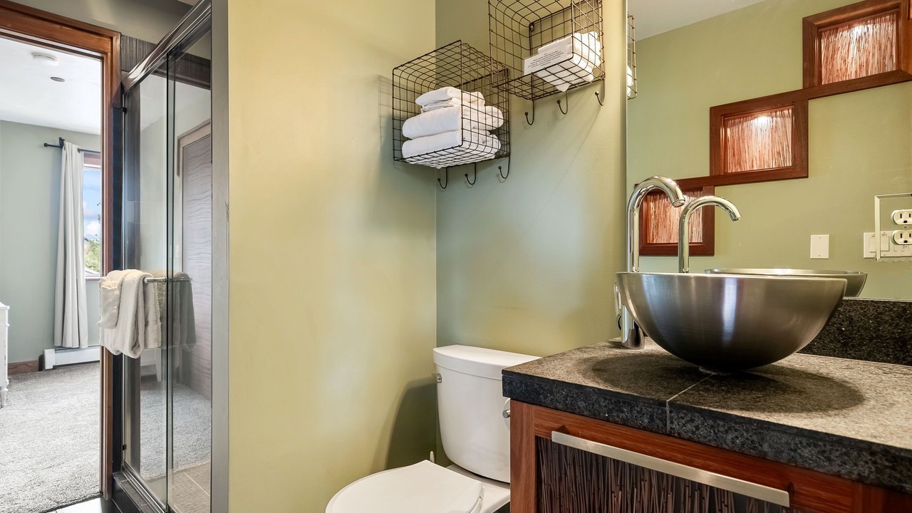 Photo of Bathroom in Sisters