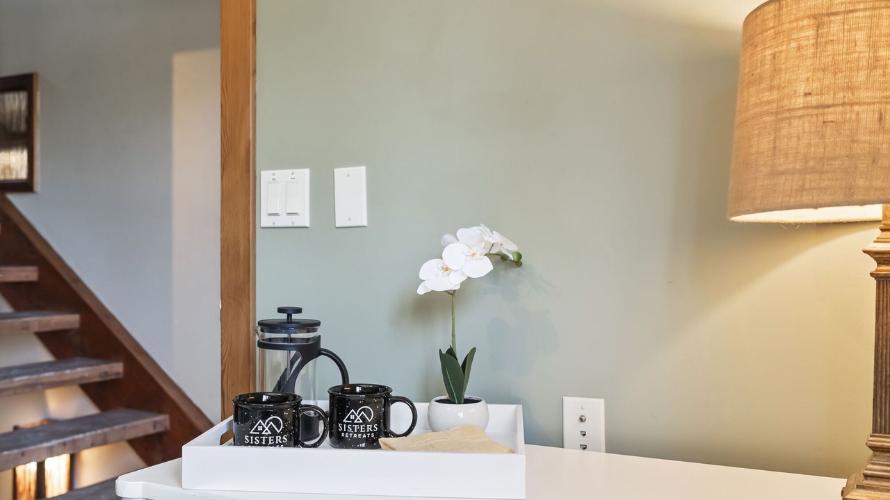 Photo of Others in Sisters