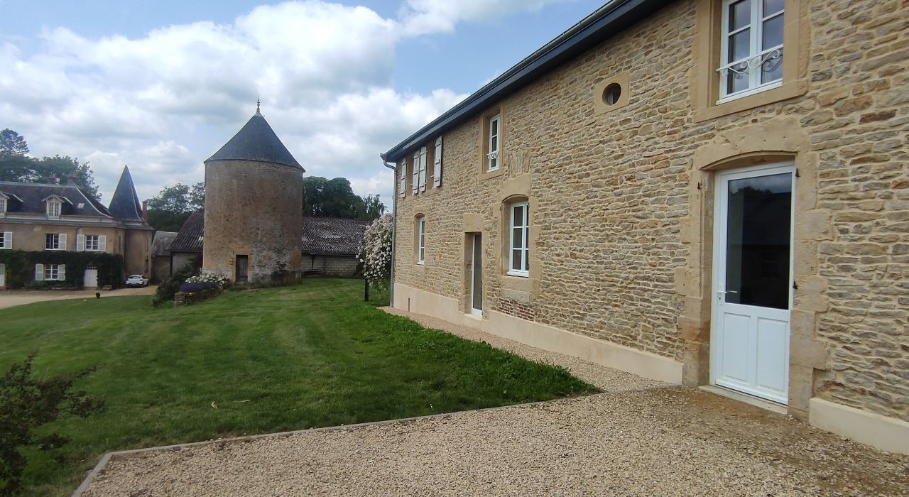 Photo of Outdoor in Pouru-Saint-Remy