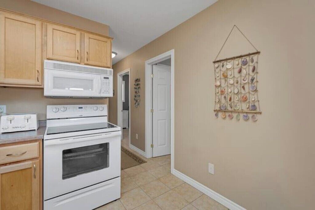 Photo of Kitchen in Lakeshore