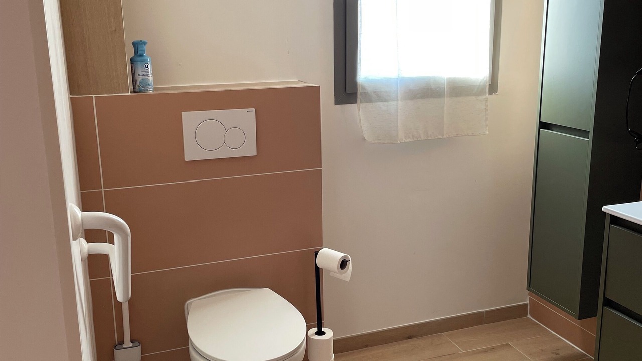 Photo of Bathroom in Seigy