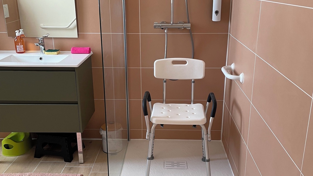 Photo of Bathroom in Seigy