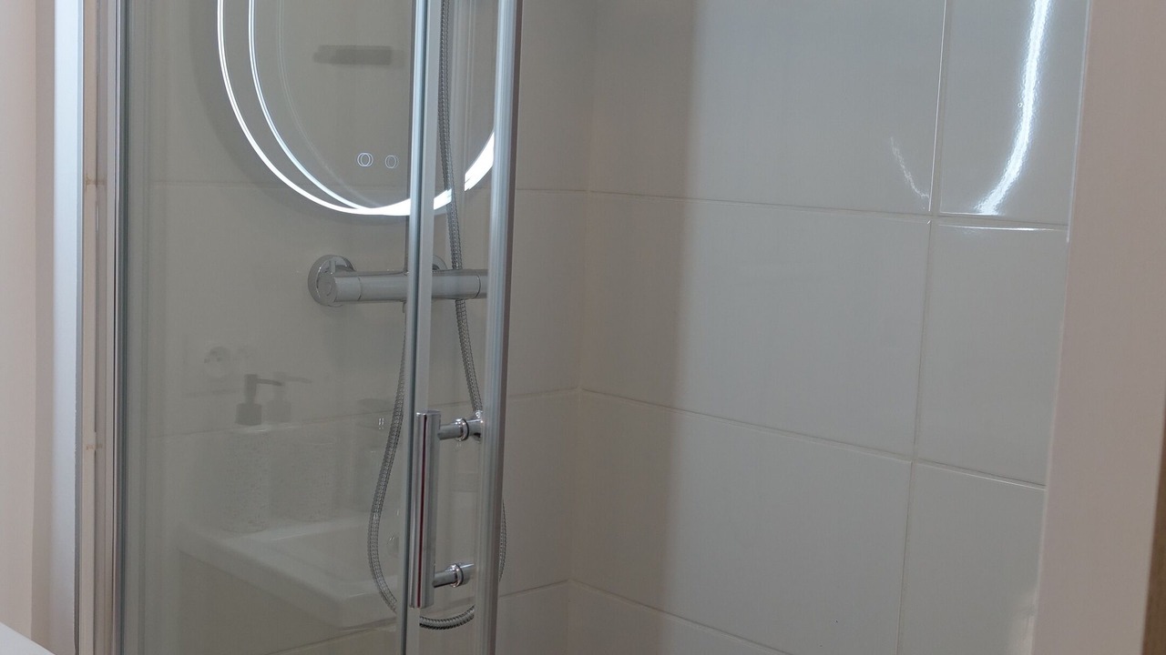 Photo of Bathroom in Carmes