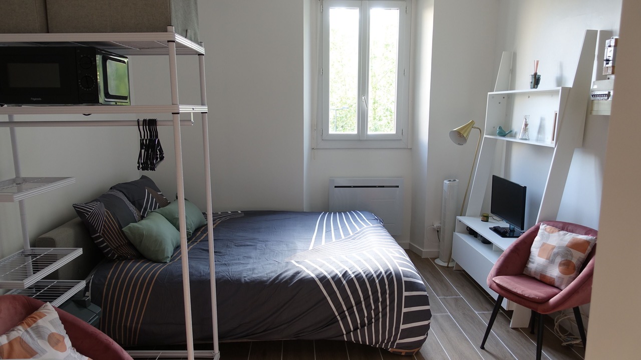 Photo of Bedroom in Carmes