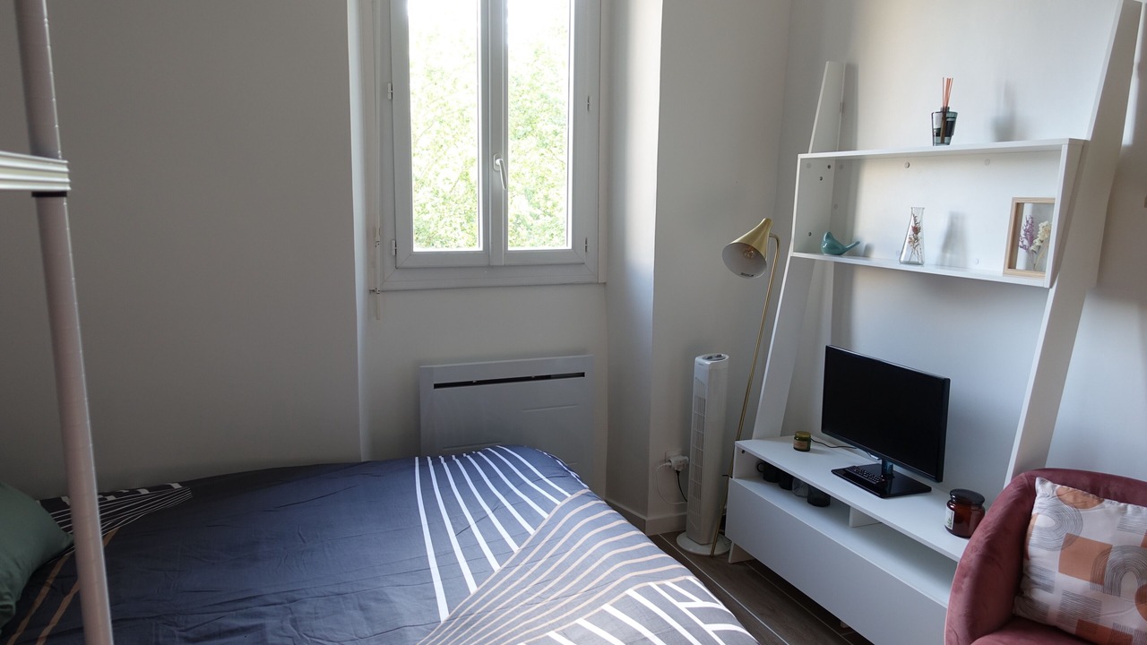 Photo of Bedroom in Carmes