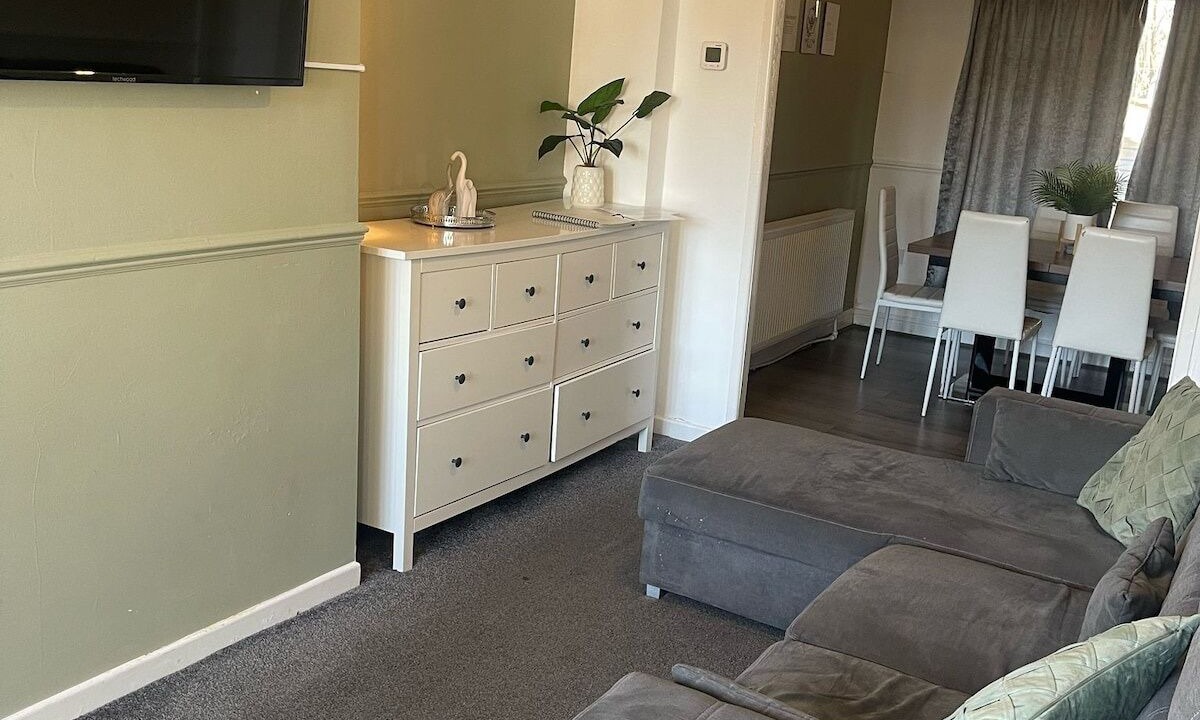 Photo of Livingroom in Clayton