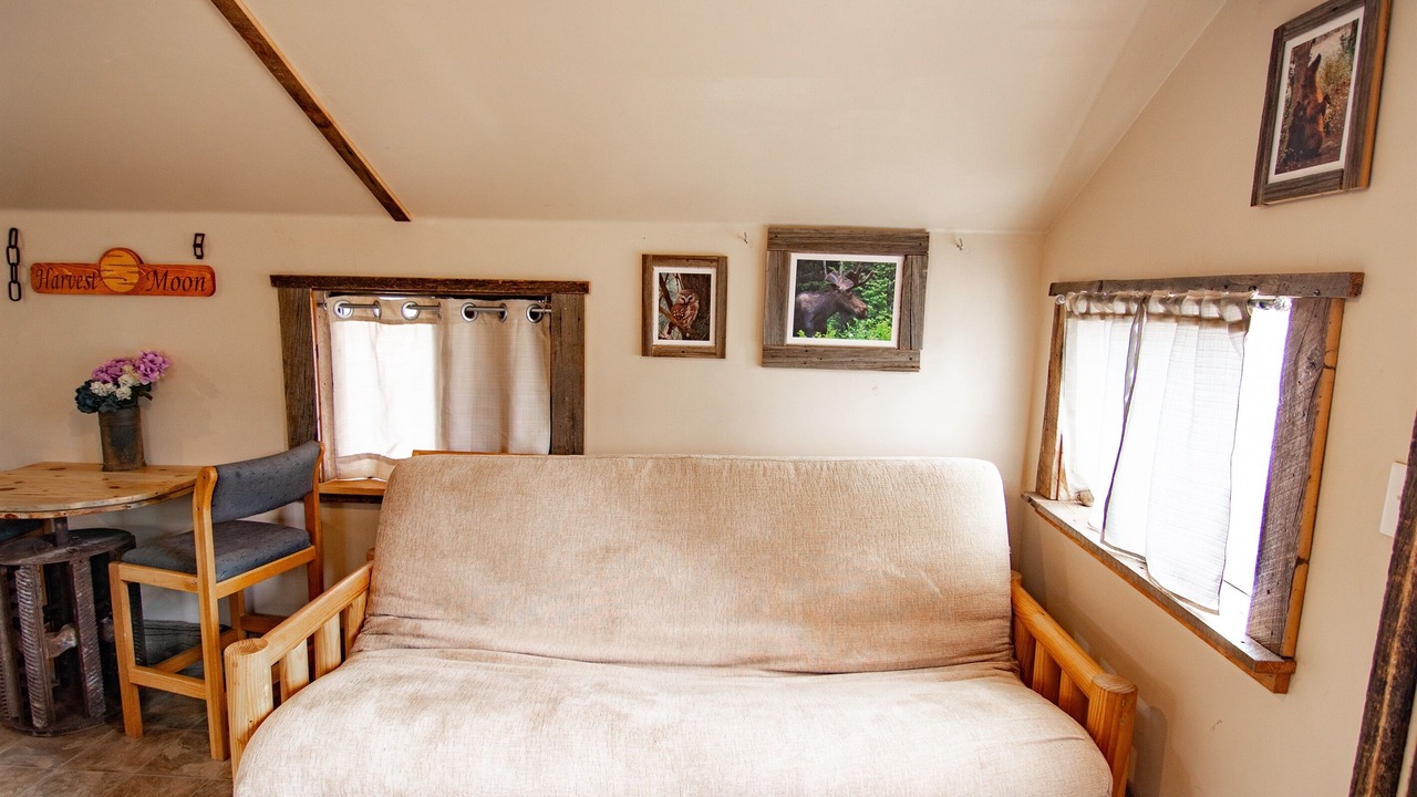 Photo of Livingroom in Monticello