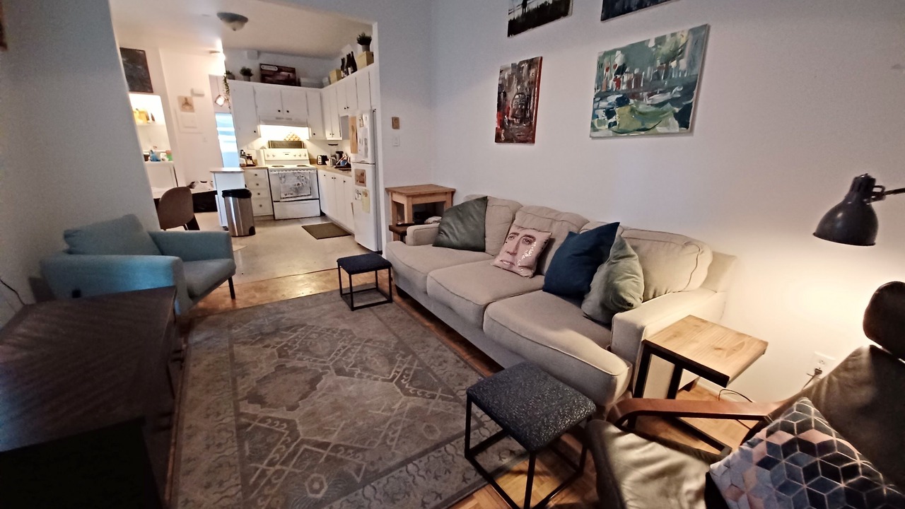 Photo of Livingroom in Pointe-Saint-Charles