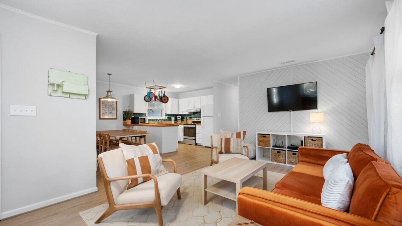 Photo of Livingroom in Colington Harbour