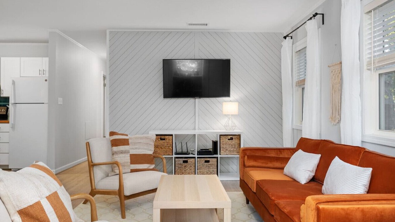 Photo of Livingroom in Colington Harbour