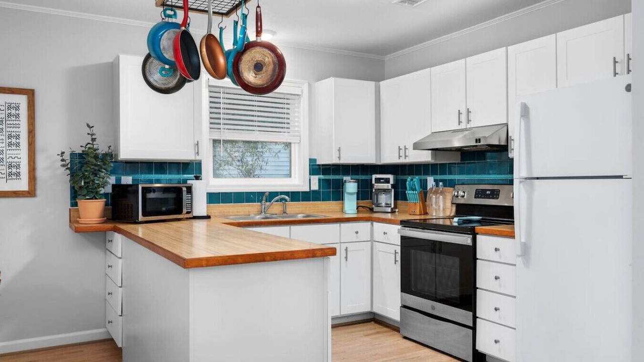 Photo of Kitchen in Colington Harbour