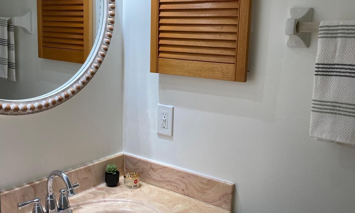 Photo of Bathroom in Dolphin's Cove
