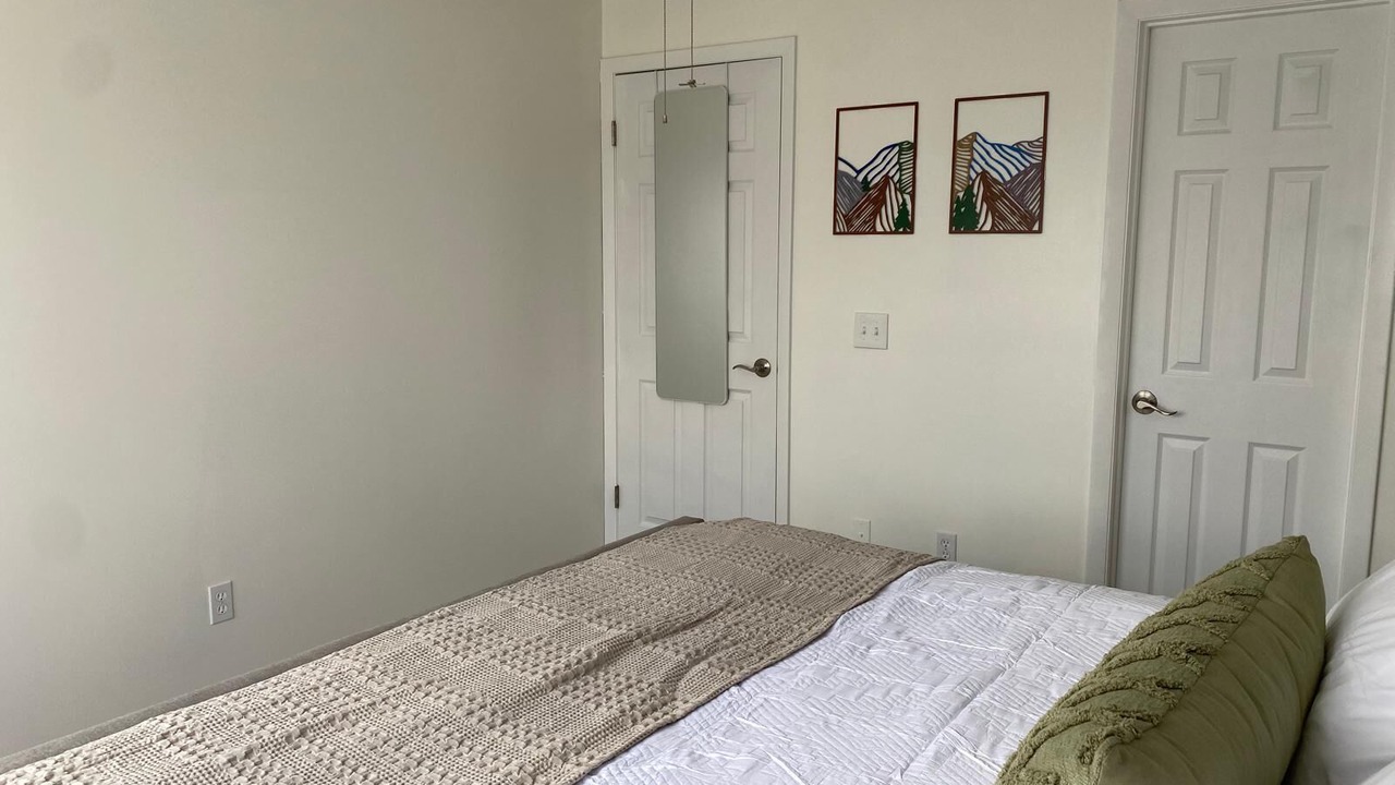 Photo of Bedroom in Dolphin's Cove