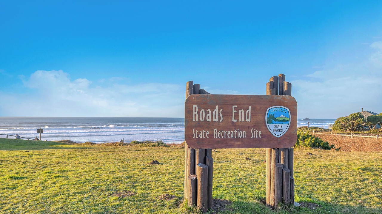 Photo of Others in Roads End