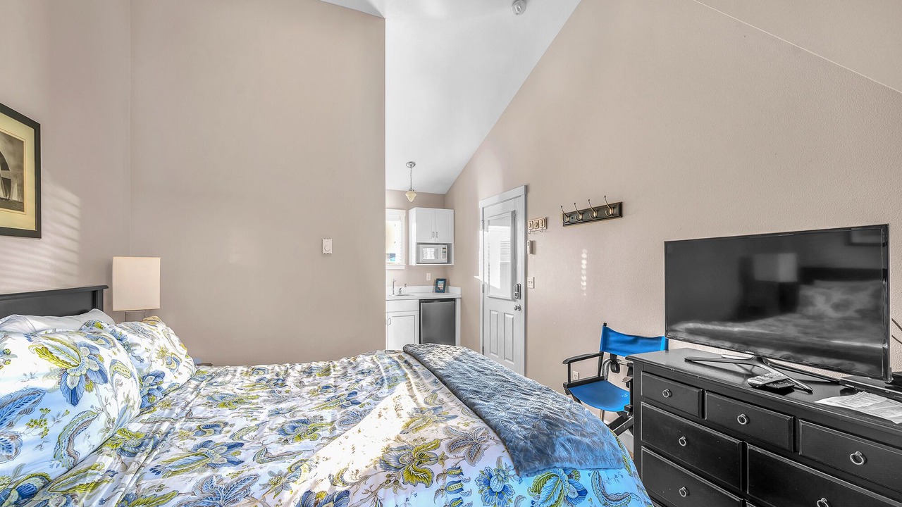 Photo of Bedroom in Roads End