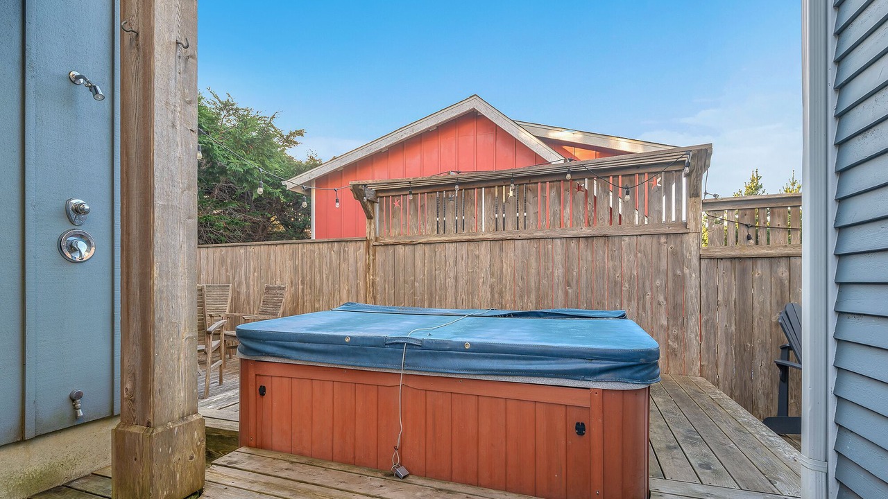 Photo of Patio Balcony in Roads End