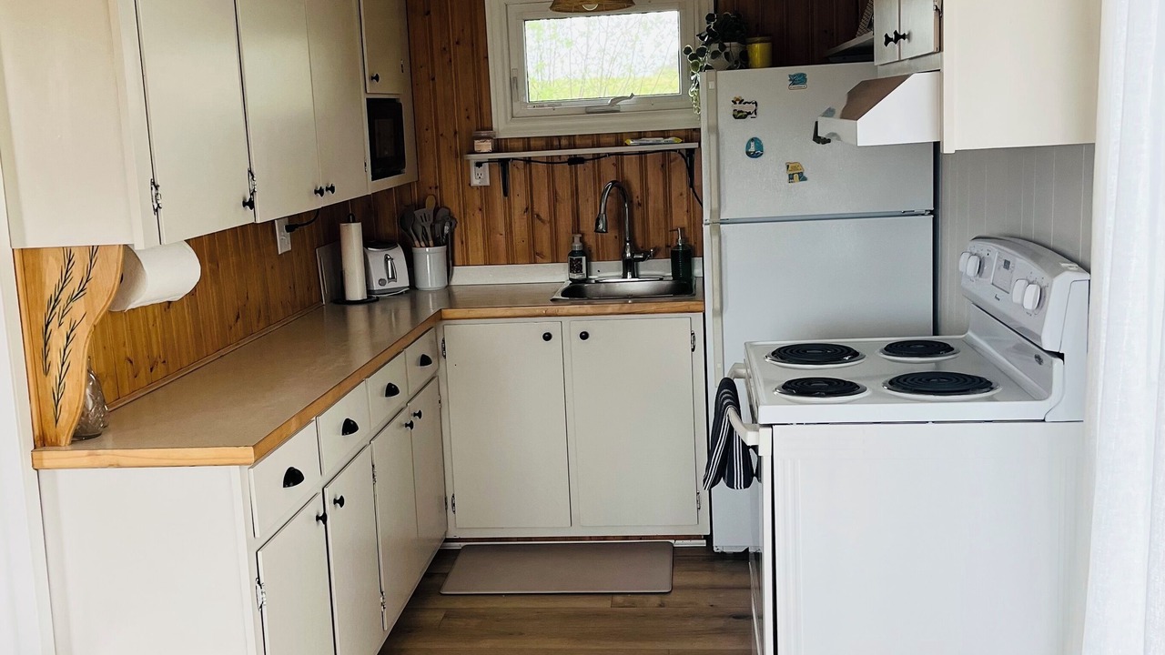 Photo of Kitchen in Mill River East