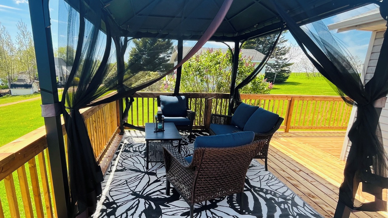 Photo of Outdoor in Mill River East