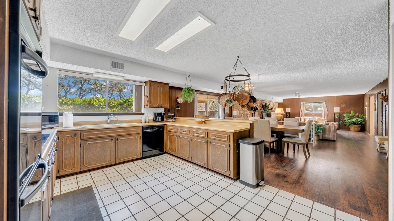 Photo of Kitchen in Universal City