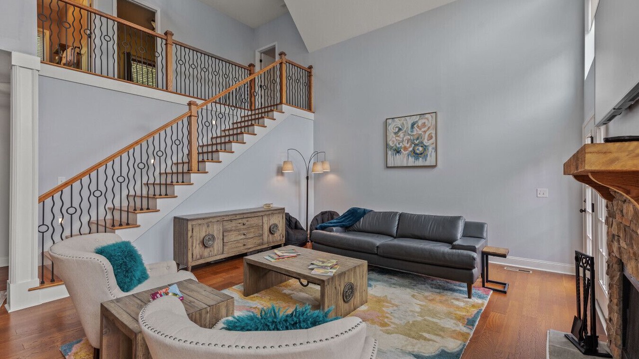 Photo of Livingroom in Cullowhee