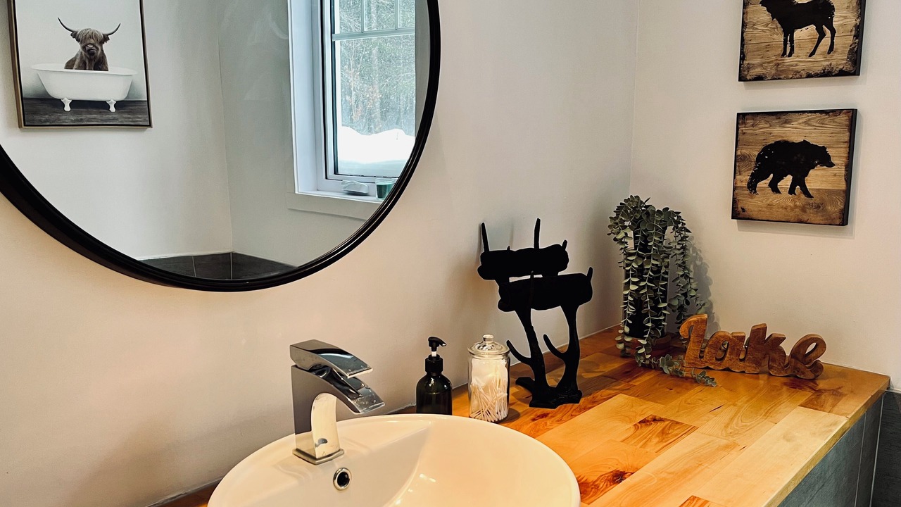 Photo of Bathroom in Entrelacs