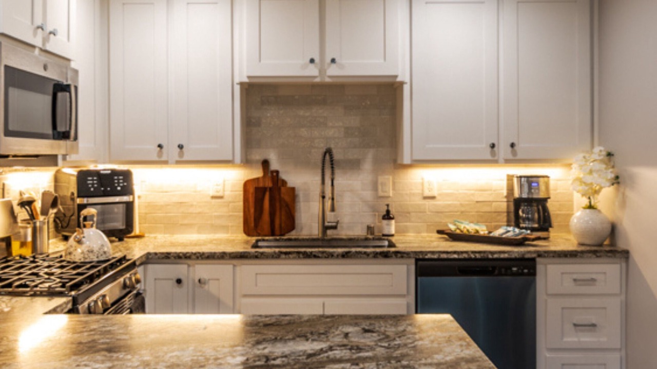 Photo of Kitchen in Southwestern Sacramento