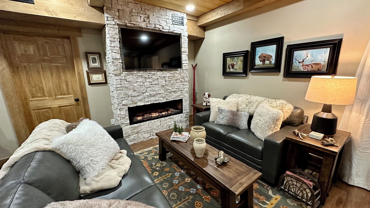 Photo of Livingroom in Angel Fire