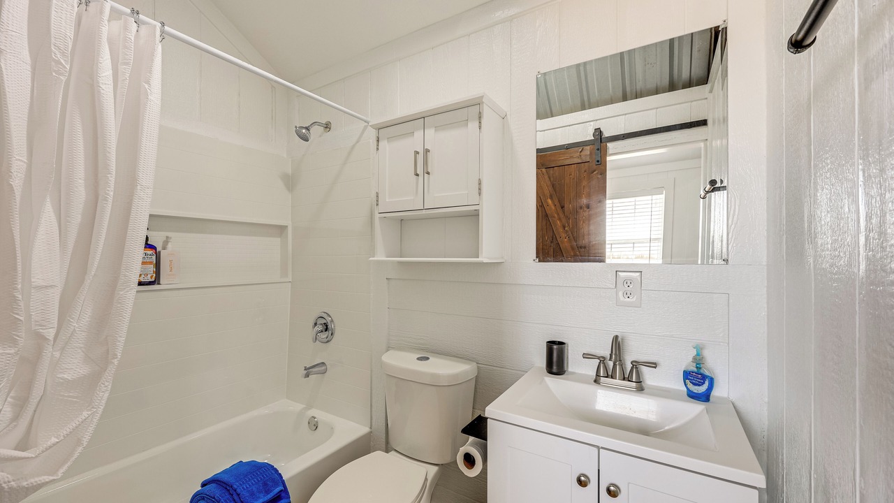 Photo of Bathroom in Cotulla