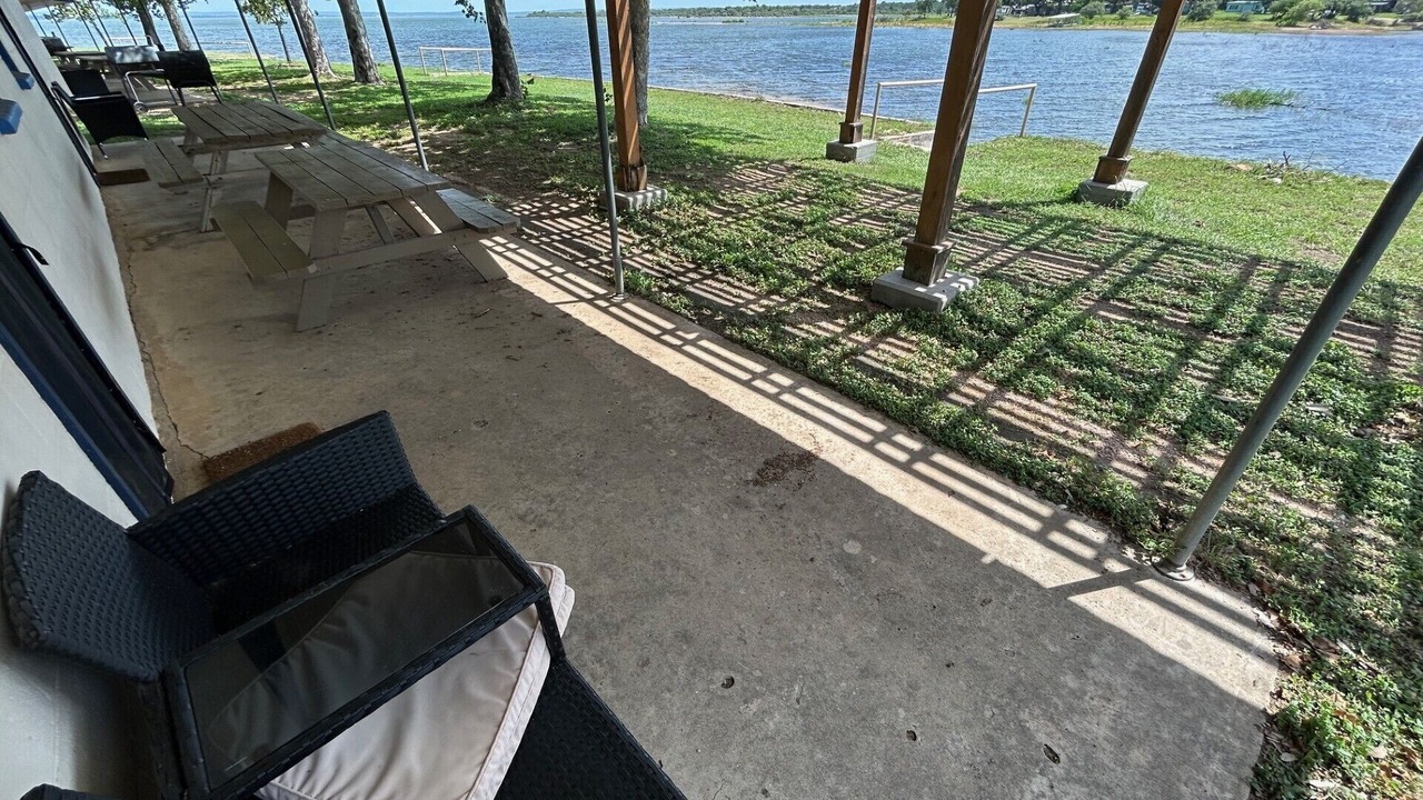 Photo of Patio Balcony in Tow