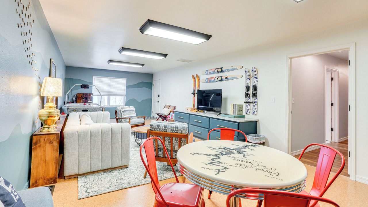 Photo of Bedroom in Grove