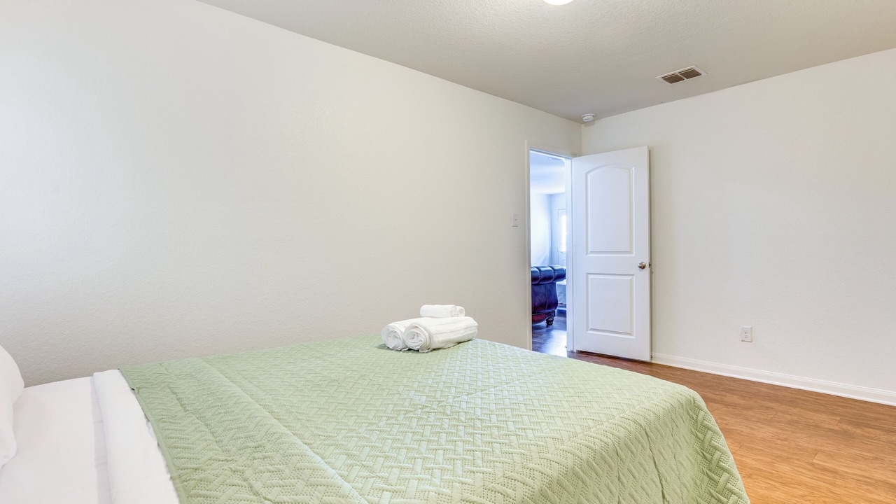 Photo of Bedroom in Medina Valley