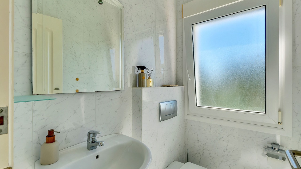 Photo of Bathroom in Panorama