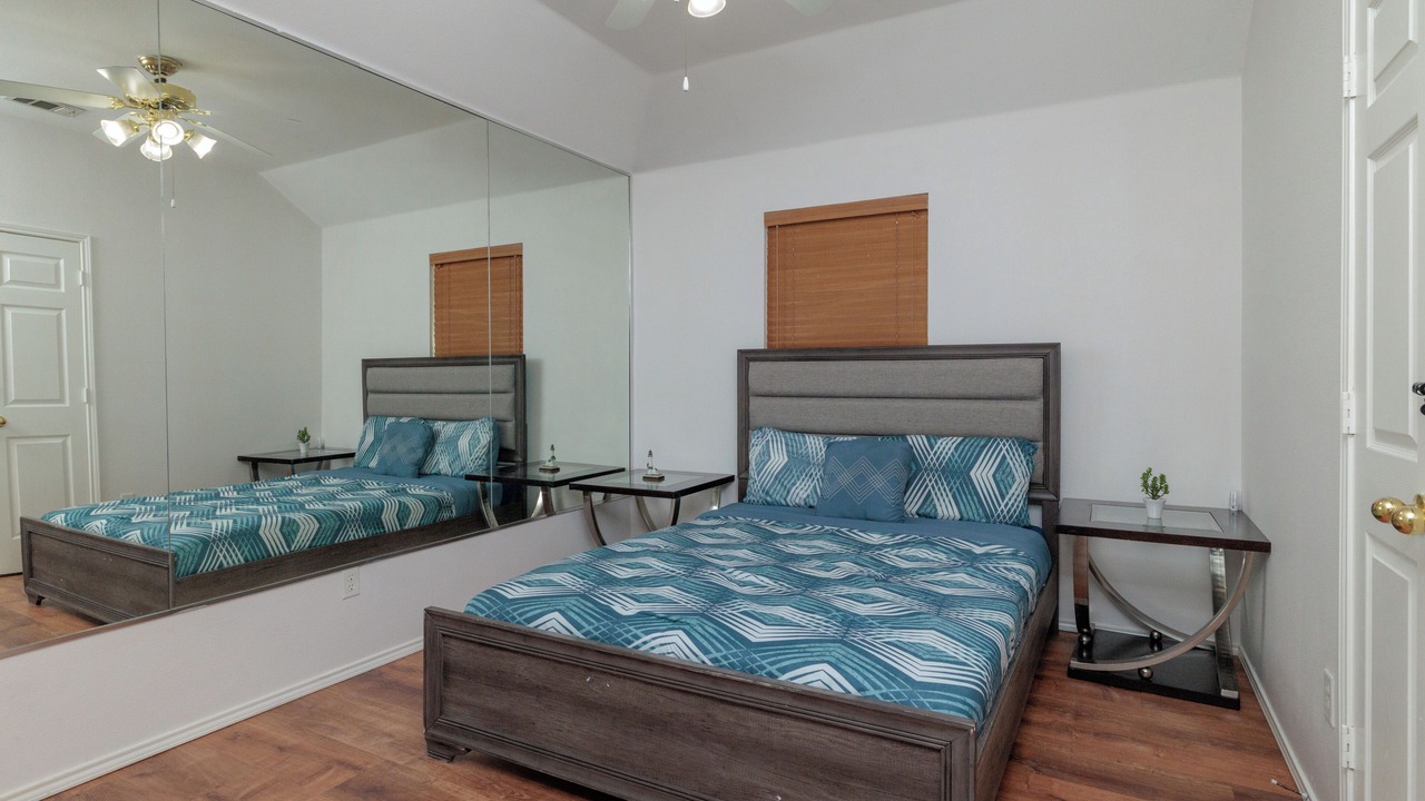 Photo of Bedroom in Euless