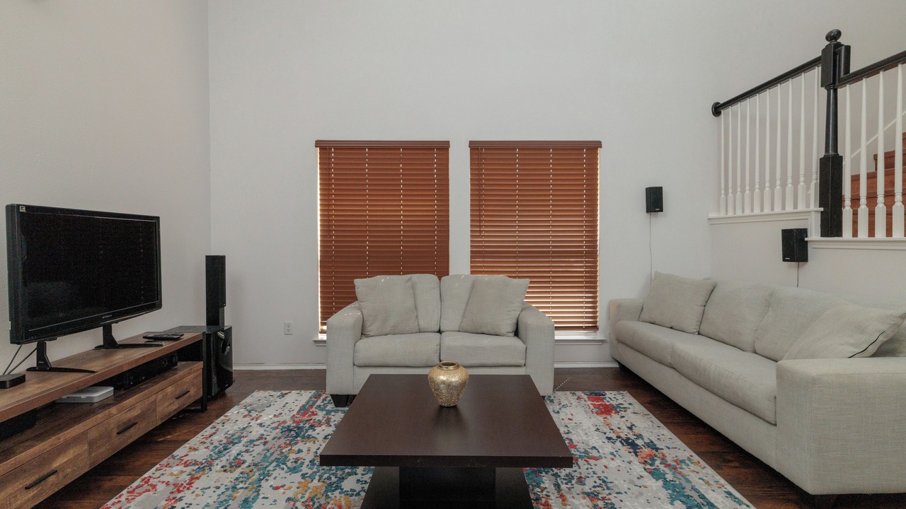 Photo of Livingroom in Euless