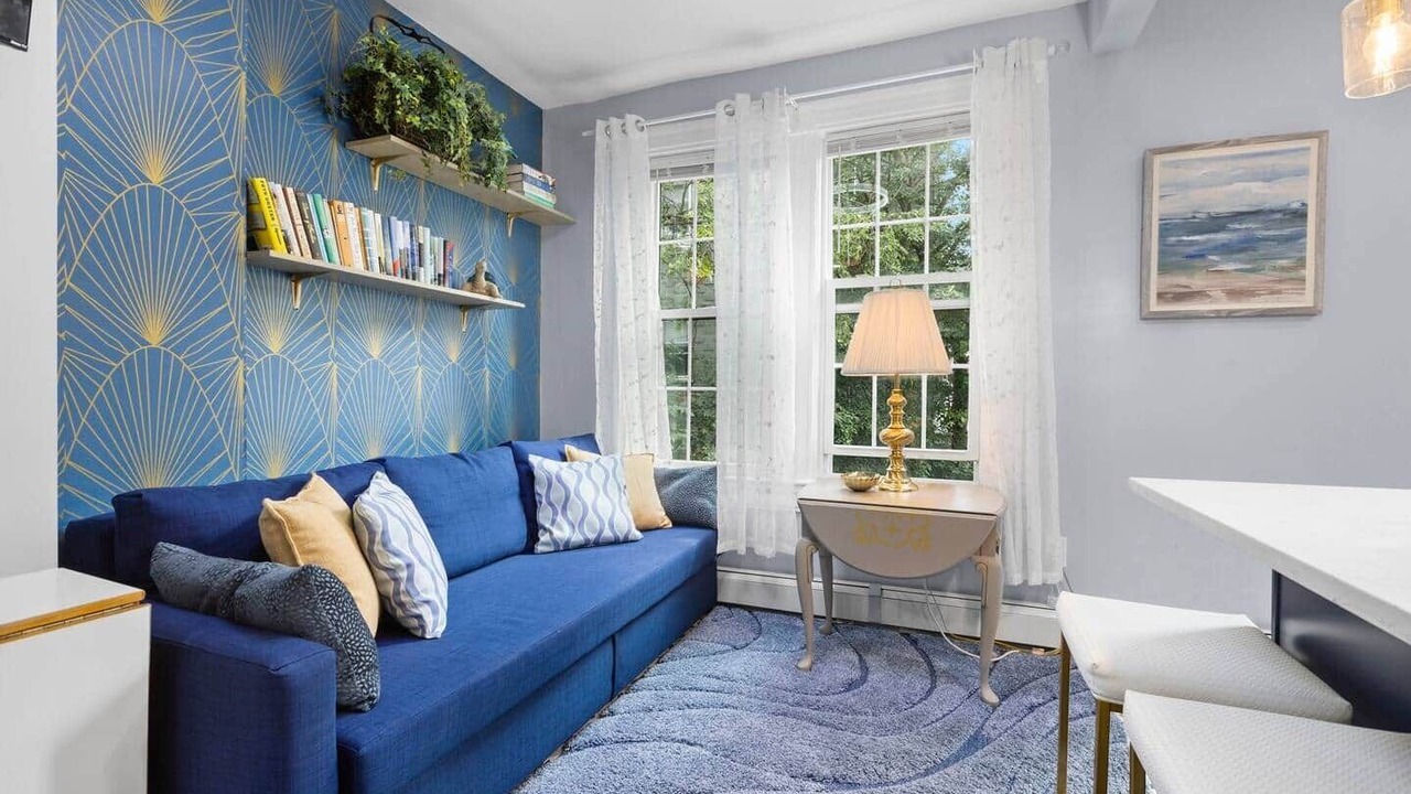 Photo of Livingroom in McGinley Square