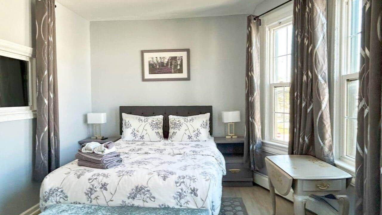 Photo of Bedroom in McGinley Square