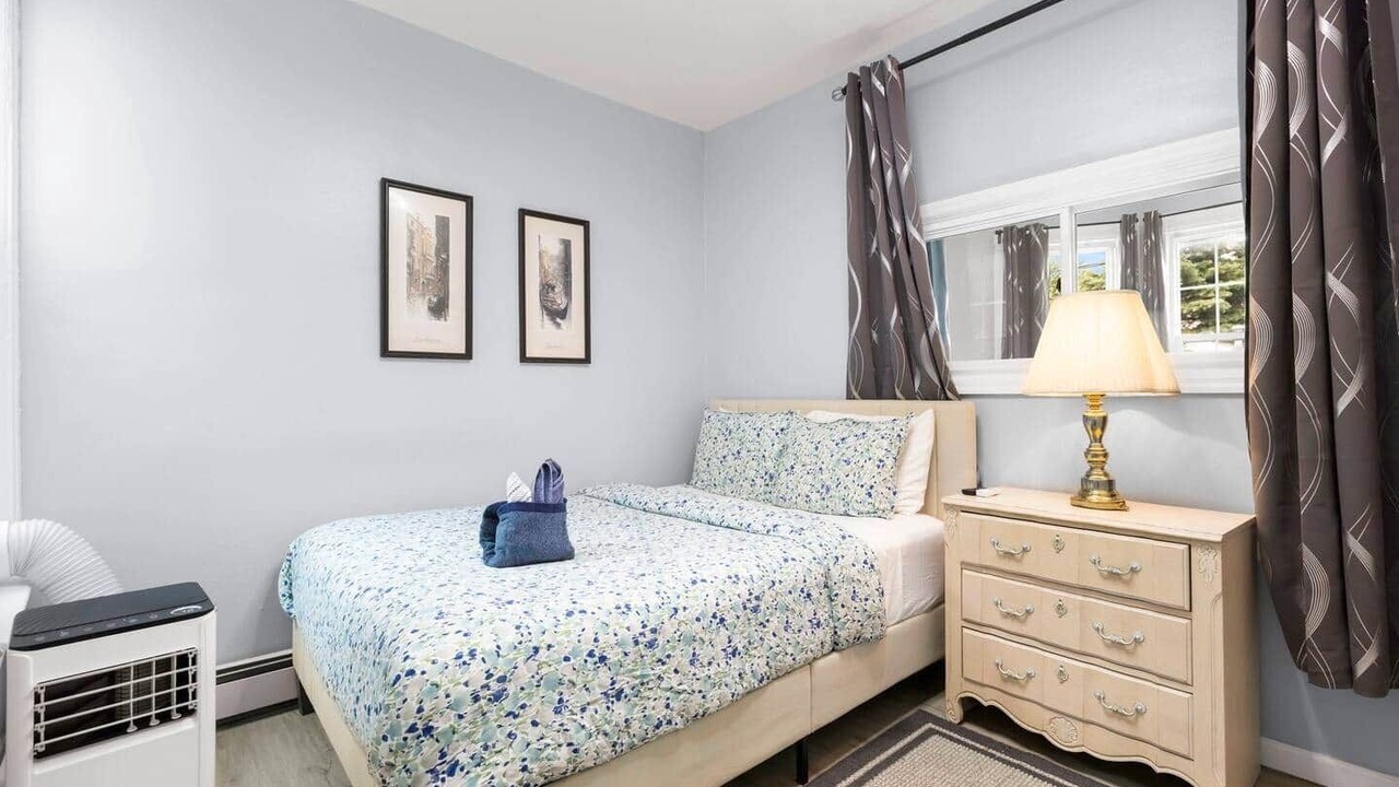 Photo of Bedroom in McGinley Square