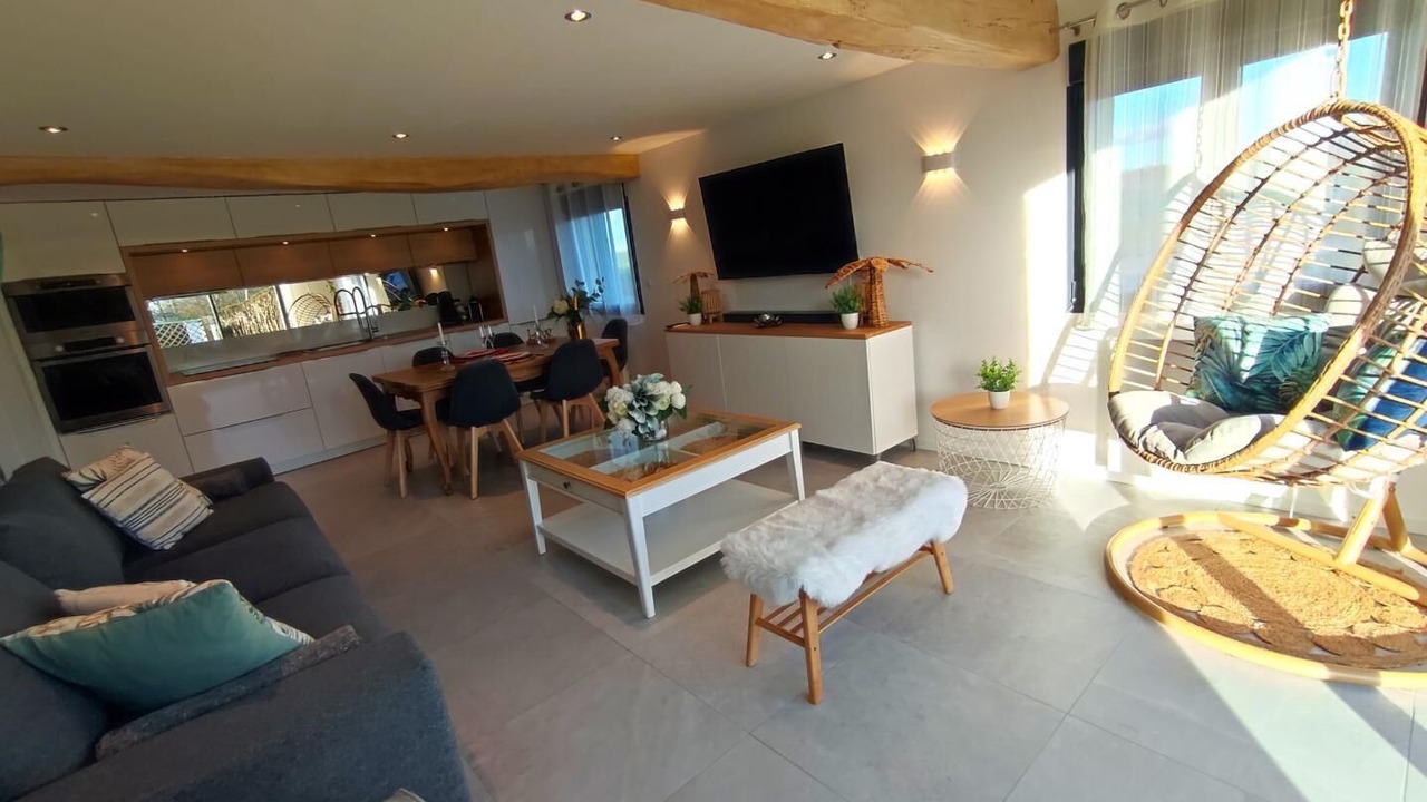 Photo of Livingroom in Neufchatel-en-Bray